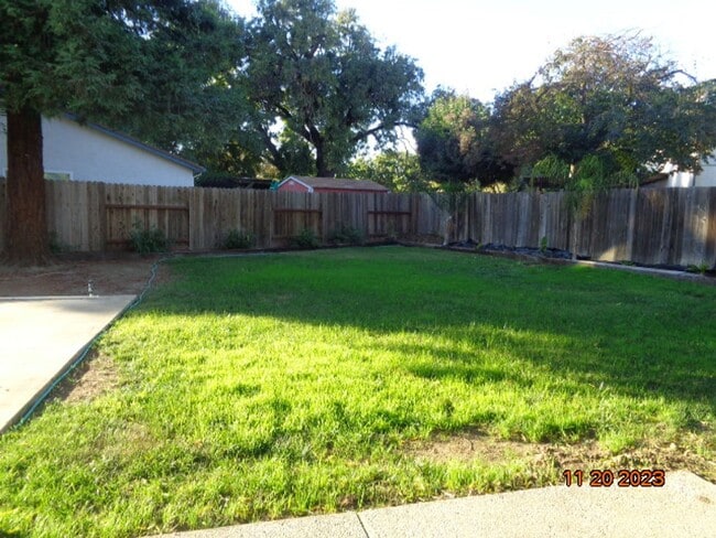 Building Photo - 720 Devonshire Ct