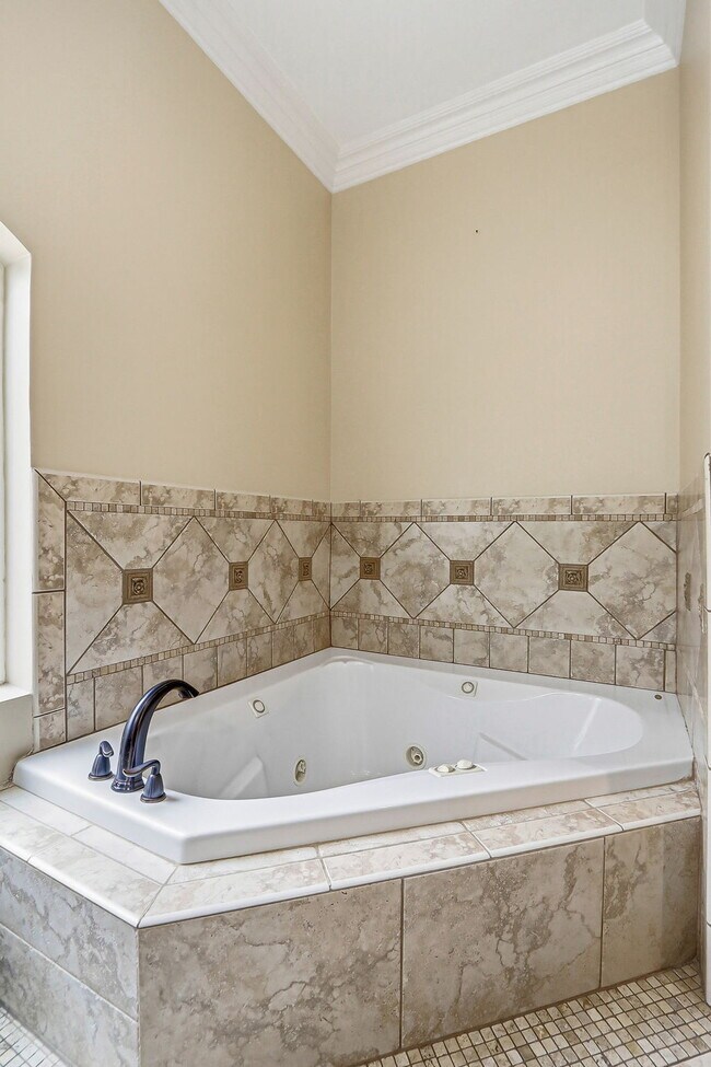 Building Photo - 3 bed 4 bath corner custom built 2 story home