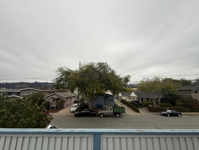 Building Photo - 3251 Santa Clara Ave