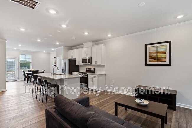 Building Photo - 1721 Chirping Trl