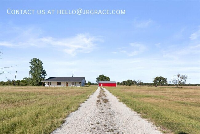 Building Photo - 740 N League Ranch Rd