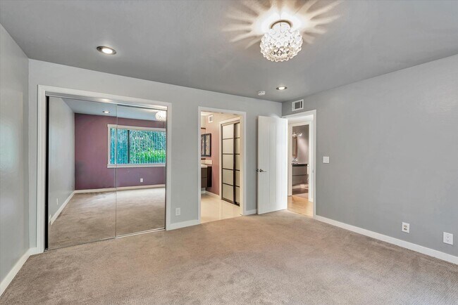 Building Photo - Hidden Gem at Saratoga Creekside – End Uni...