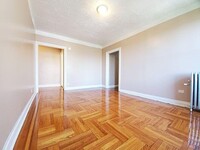 Building Photo - 2 bedroom in BRONX NY 10463