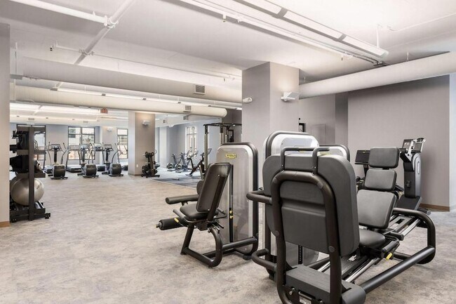 Building Photo - 201 S 11th St