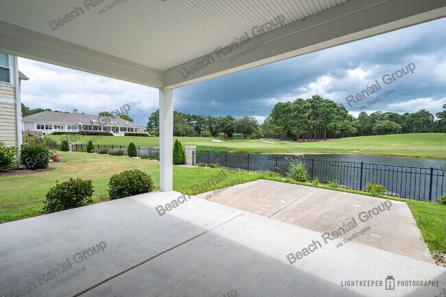 Building Photo - 121 Champions Village Dr