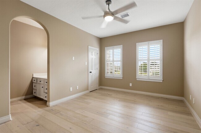 Building Photo - 6915 Sandwedge Point Ct