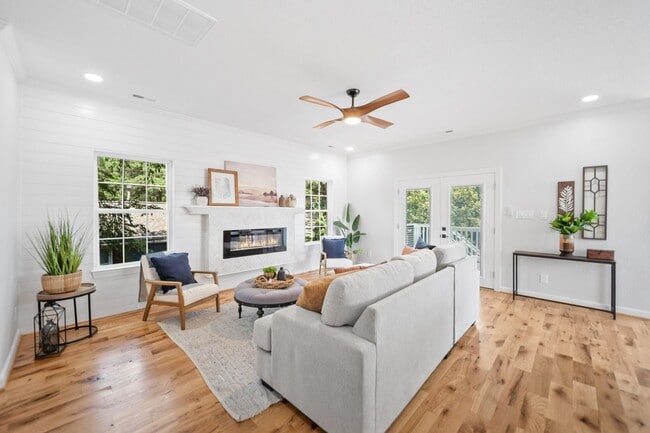 Building Photo - Brand-new condo in the heart of Ocean View.