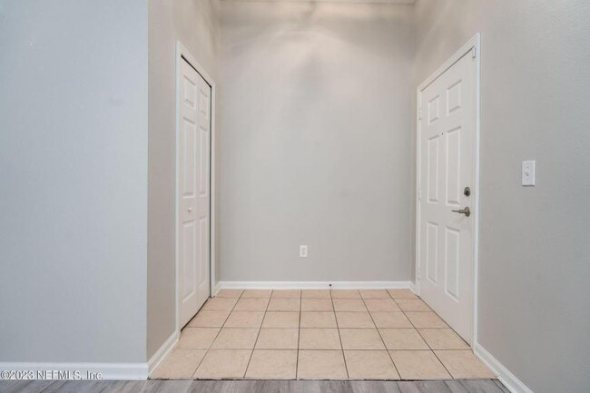 Building Photo - 3 bedroom in Jacksonville FL 32256