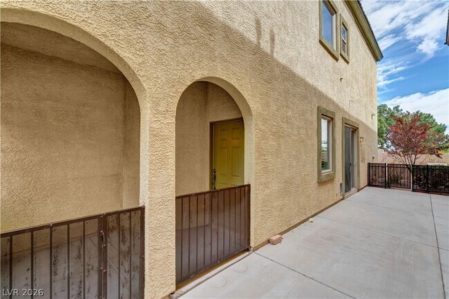 Building Photo - 9180 Worsley Park Pl