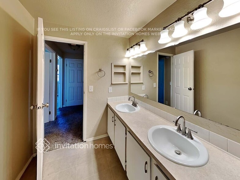 Building Photo - 2653 SW 351st St