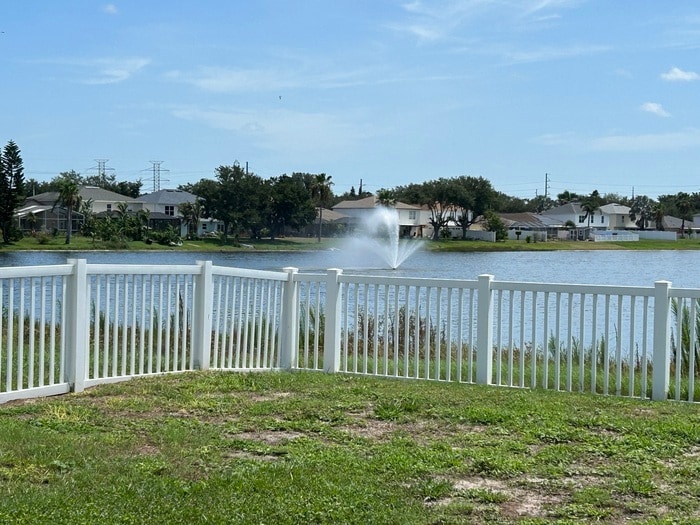 Building Photo - 12627 Lake Vista Dr