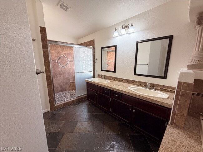 Building Photo - 2836 Huber Heights Dr