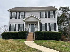 Building Photo - 145 Fiddlers Run Ct