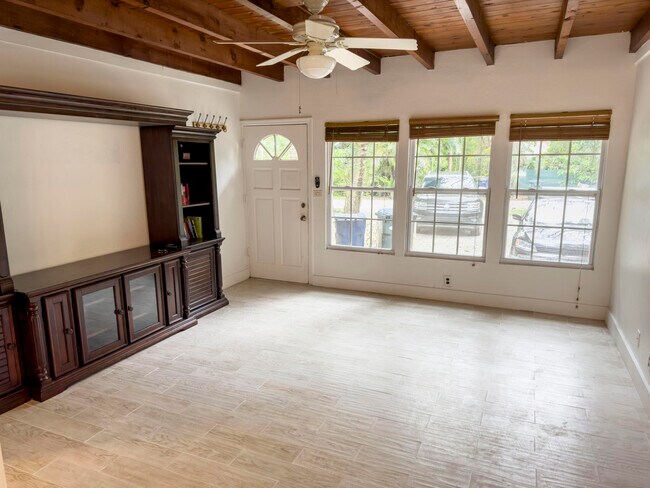 Building Photo - 5959 SW 59th St