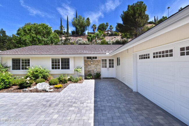 Building Photo - 22817 Pera Rd