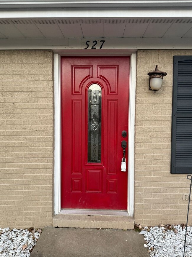 Building Photo - Cozy Calvert City Home