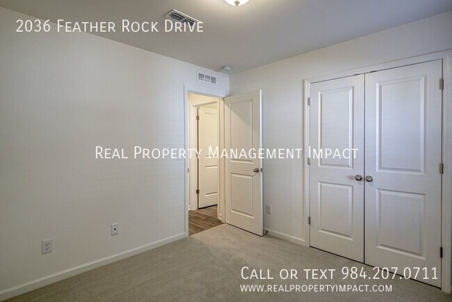 Building Photo - 2036 Feather Rock Dr