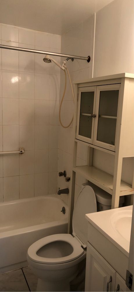 Building Photo - 4800 Hollywood Blvd - 1H