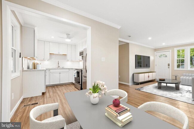 Building Photo - 17360 Tripoli Blvd