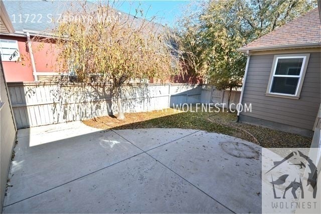 Building Photo - No Security Deposit Option! Amazing 3 Bedr...