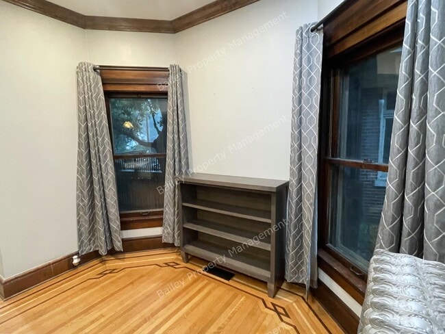 Building Photo - 1458 Cherokee Rd