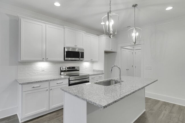 Building Photo - 609 Lee St