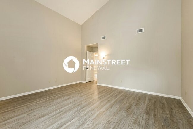 Building Photo - 4 Bedroom Pet-Friendly Home in Houston, TX with Main Street Renewal
