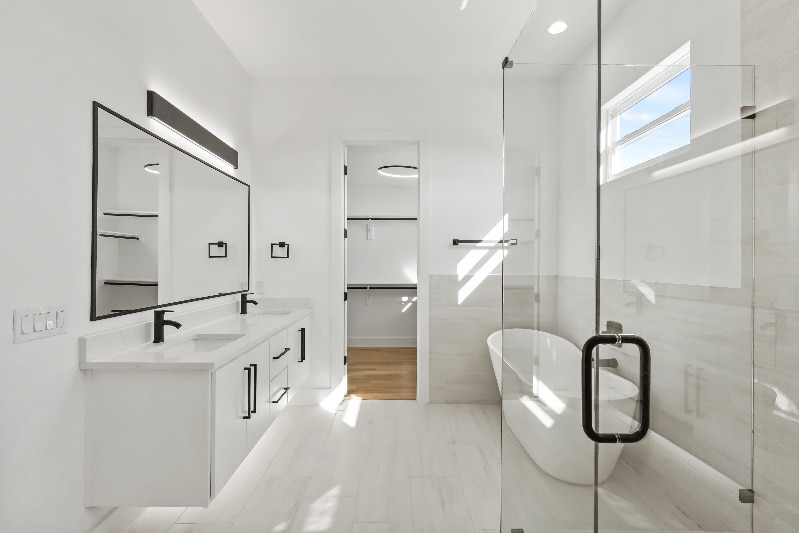 Building Photo - 1404 Hamburg St