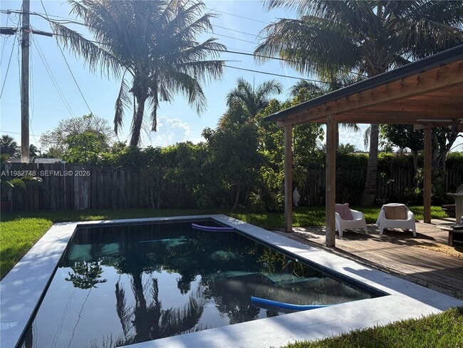 Building Photo - 1251 SW 11th Terrace