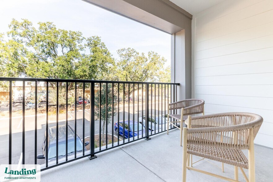 Building Photo - 1225 Utica Dr