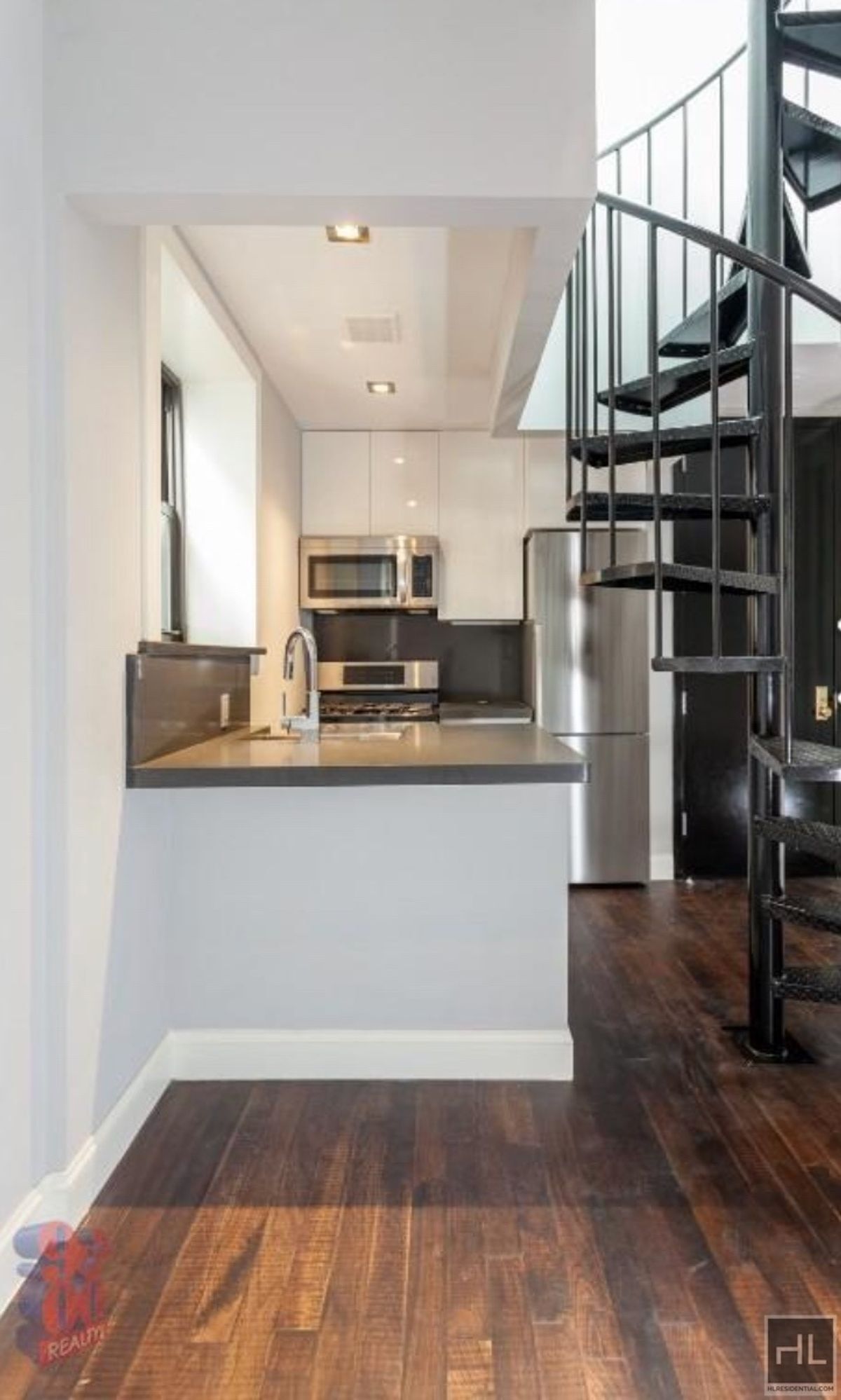 Building Photo - ORCHARD ST.