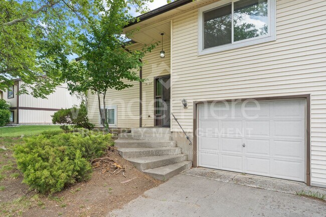 Building Photo - 2121 S Herald Rd