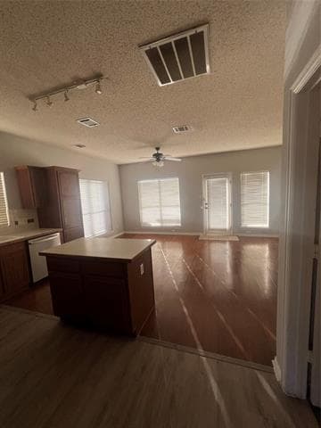 Building Photo - 2309 Dyers Oak Dr