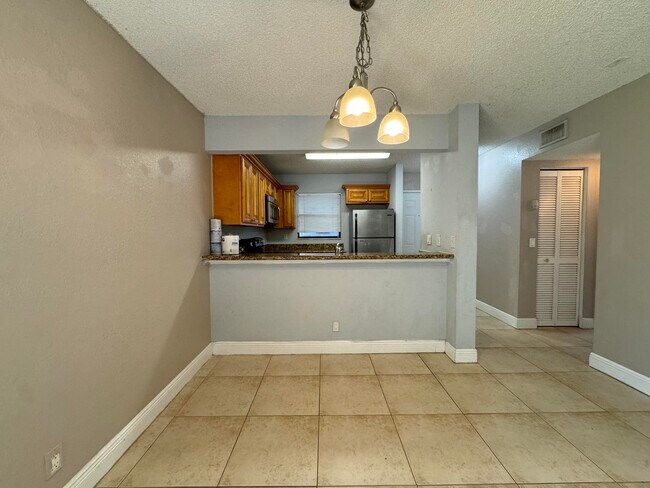 Building Photo - 1541 Windorah Way