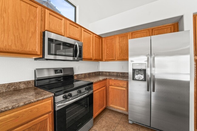 Building Photo - Chic Peoria Rental – Updated Appliances & ...