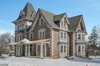 Building Photo - 49 Park Ave