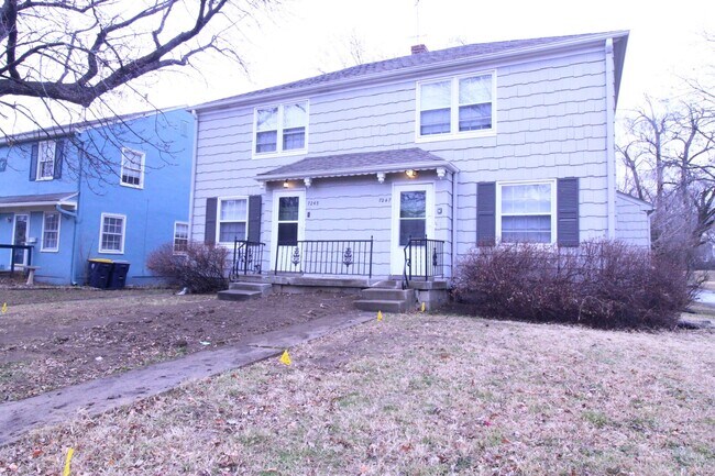 Building Photo - January FREE On This 2 Bedroom 1 Bath Duplex