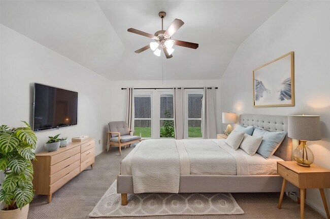 Building Photo - 28223 Fantail Dr