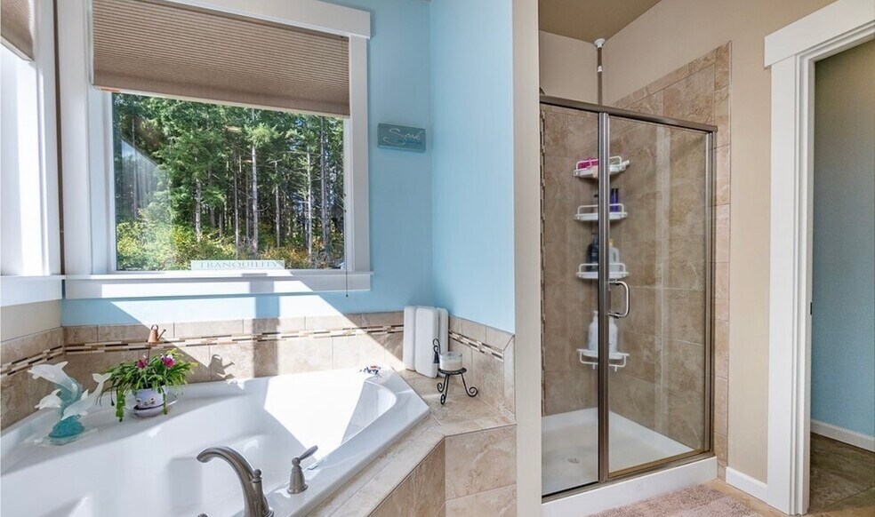 Building Photo - 26608 12th Dr NW