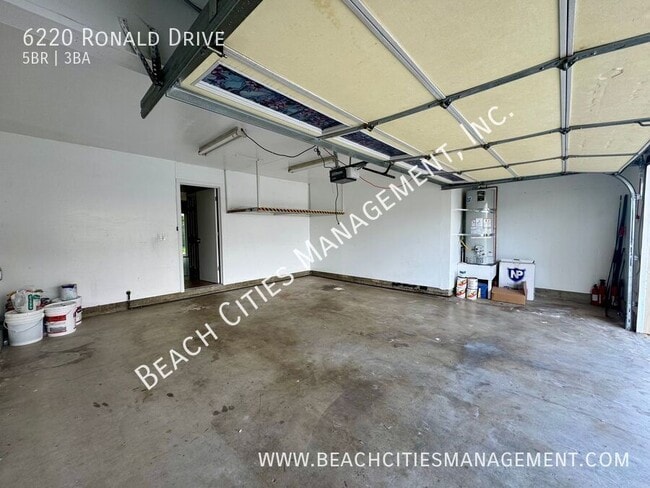 Building Photo - 6220 Ronald Dr