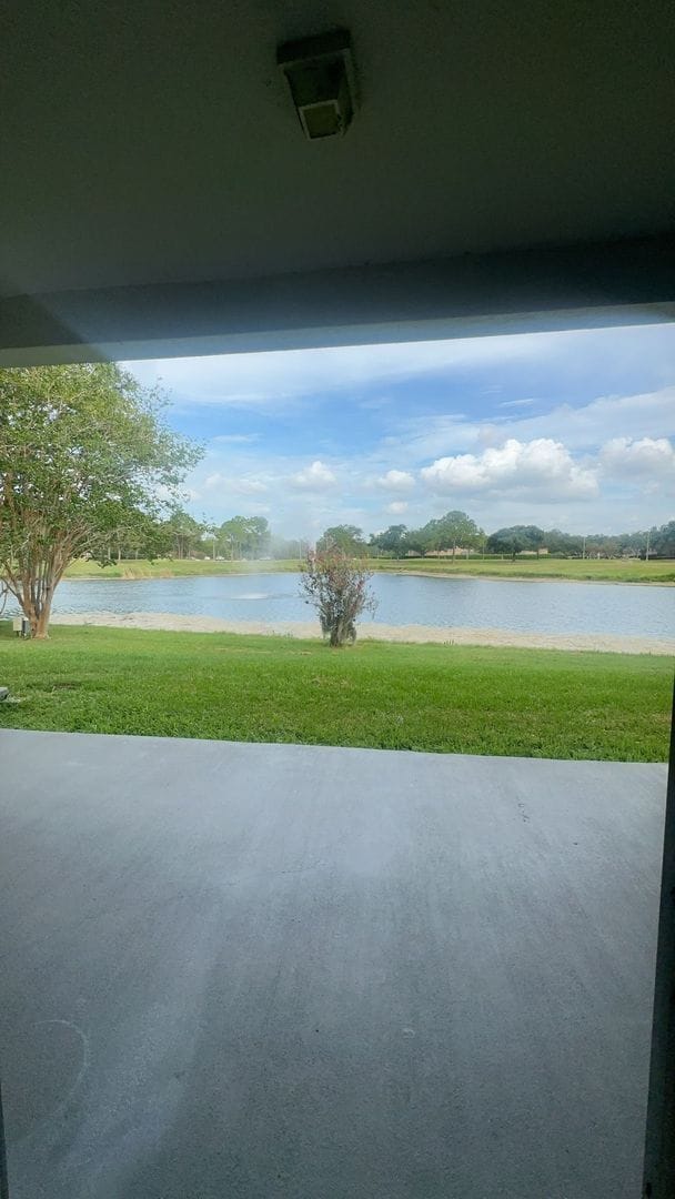 Building Photo - 13815 Fairway Island Dr