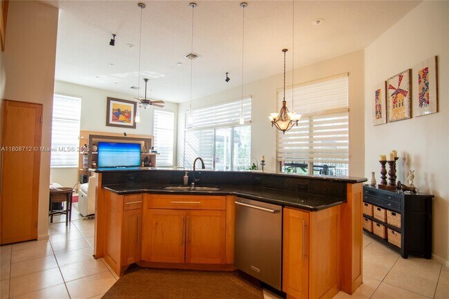 Building Photo - 1714 Victoria Pointe Cir