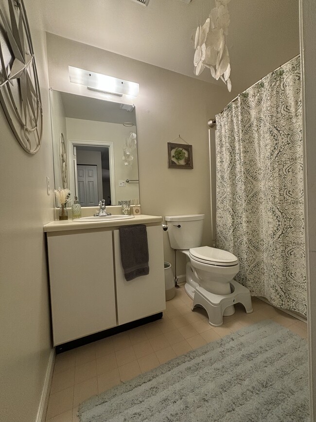 Second Full Bathroom with tub and shower - 758 Scotch Way