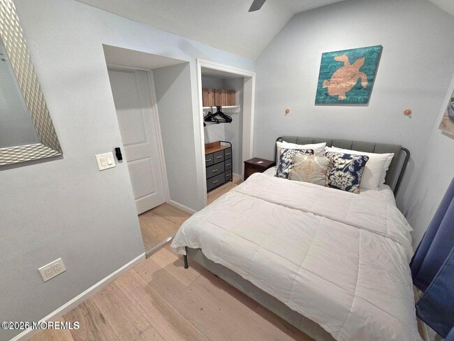 Building Photo - 406 4th Ave