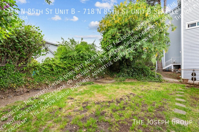 Building Photo - 718 N 85th St