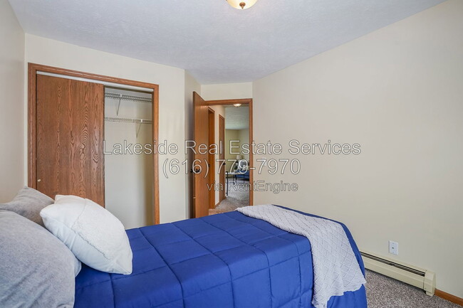 Building Photo - 3484 Wallace Ct SW