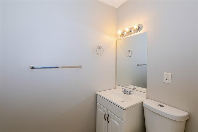 Building Photo - 8886 Ashton Rd