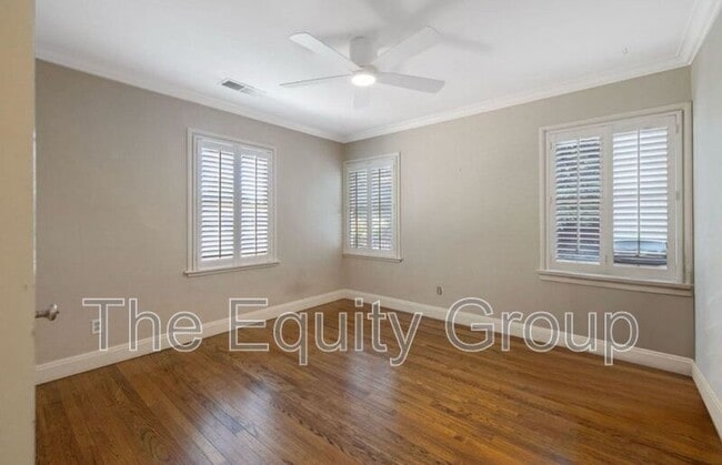 Building Photo - 1708 W Myrtle Ave