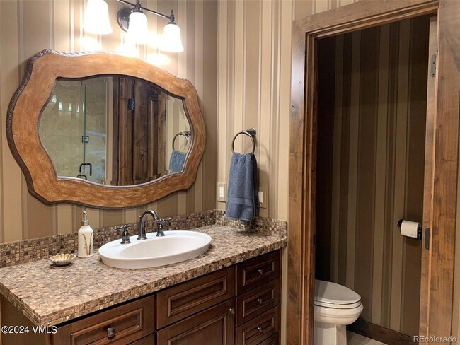 Building Photo - 5148 Gore Cir