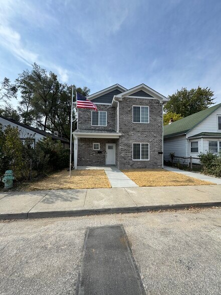 Primary Photo - 528 N Elder Ave